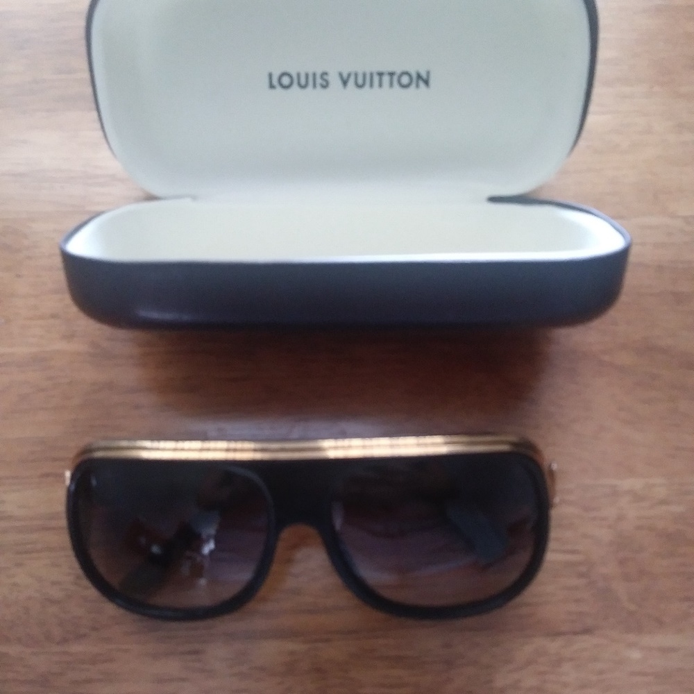 Louis Vuitton Millionaire Z0098E Sunglasses Black